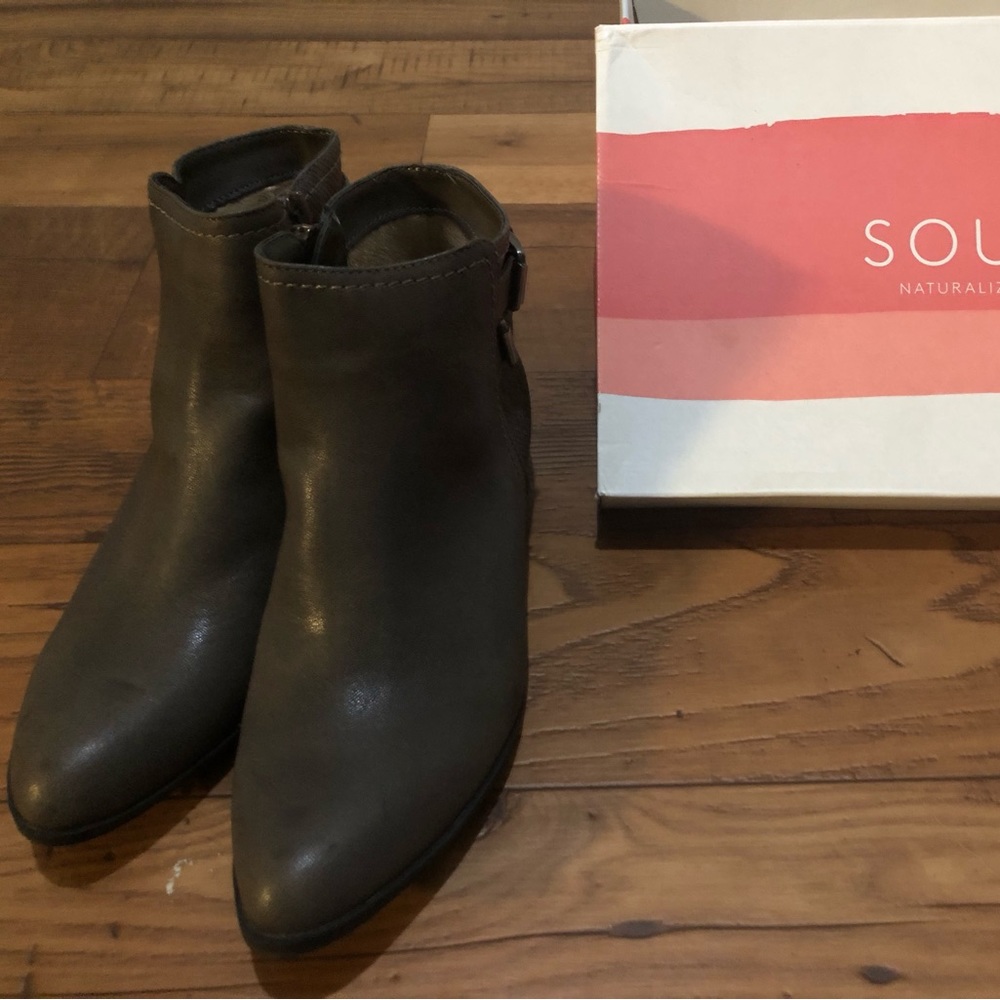 Naturalizer Soul Ankle Boots